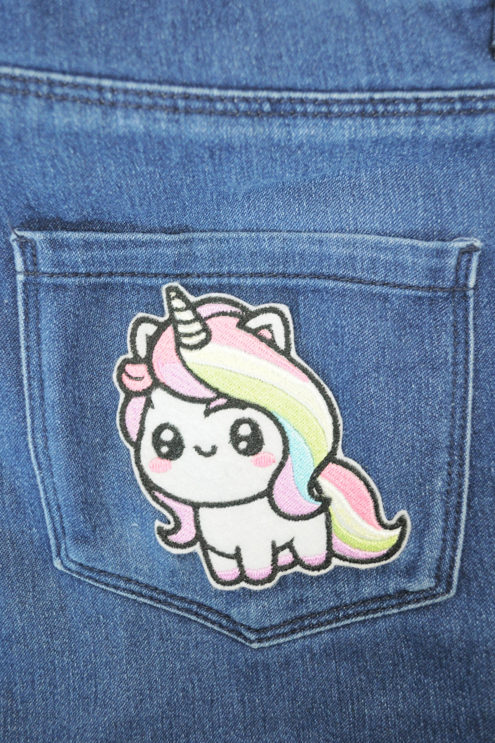 Flicken Patch zum aufnähen oder aufbügeln in Form eines Einhorn