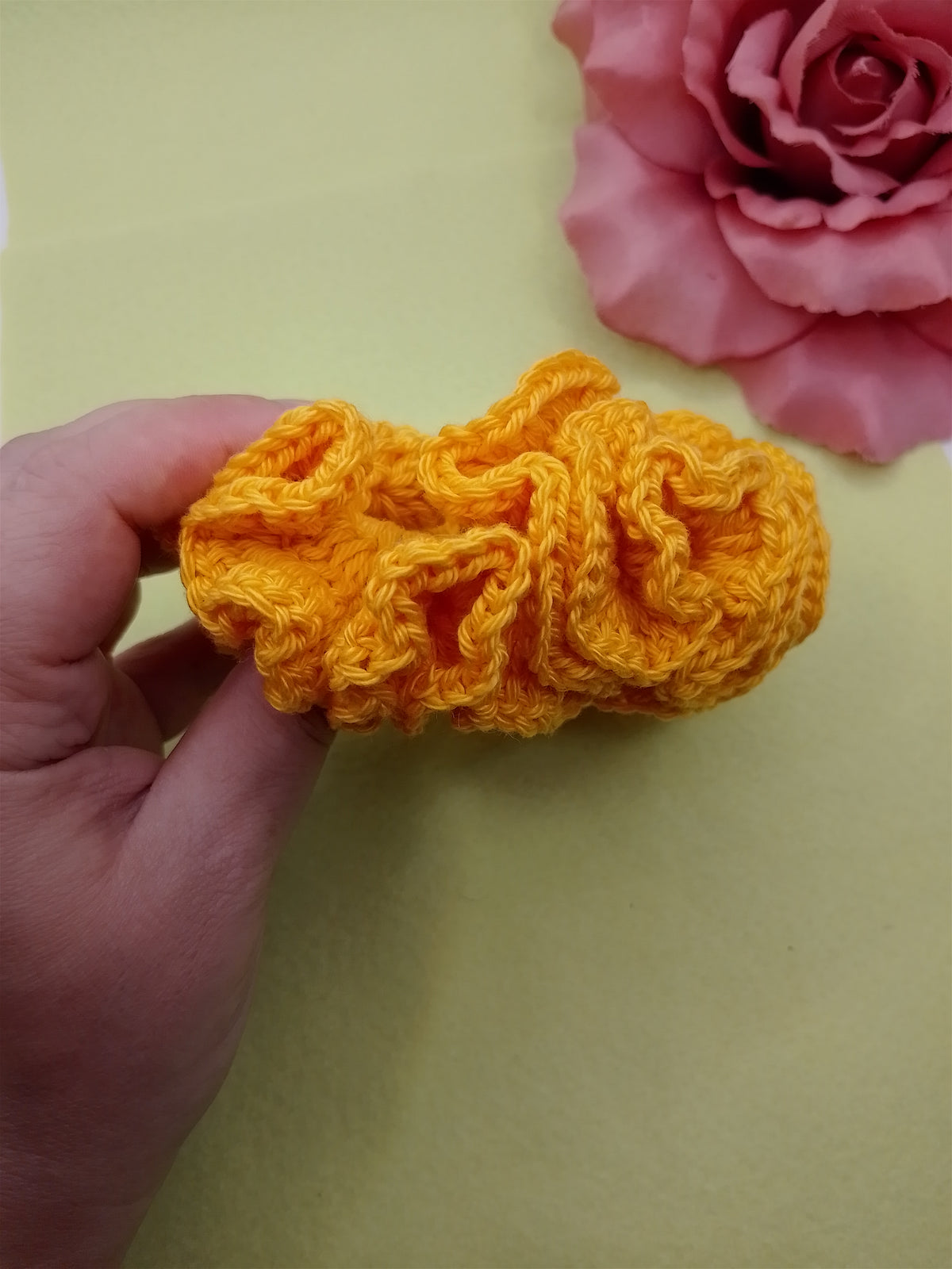 Large Ruffle - gehäkelte Scrunchie - Gelb