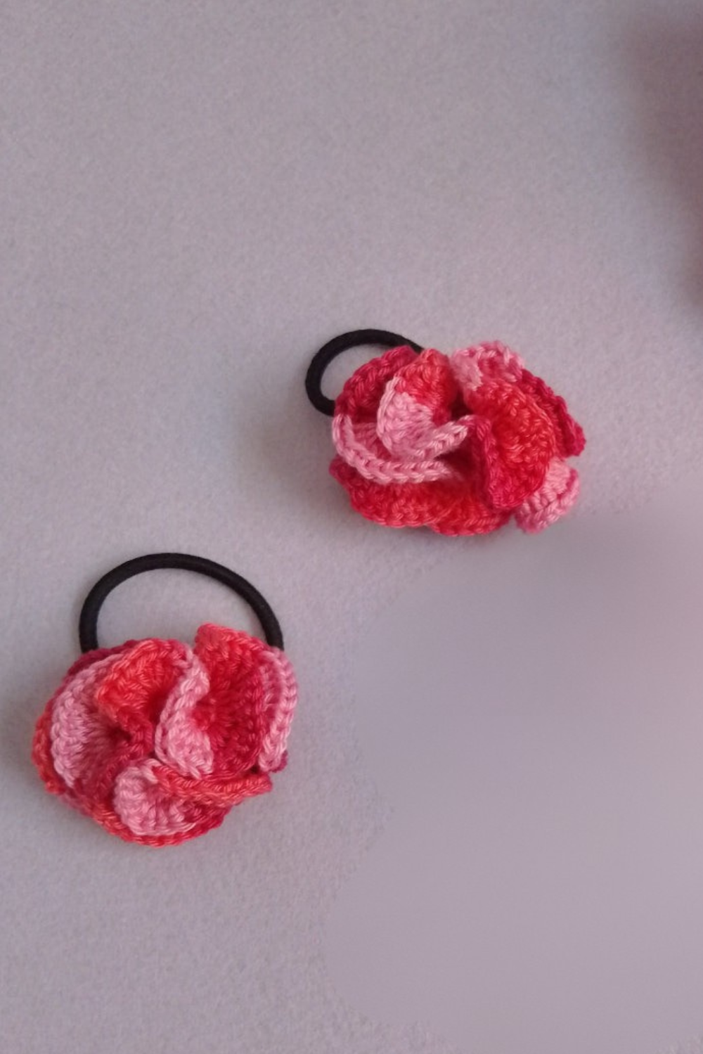 No-Waste Scrunchie und Haargummi - Pink