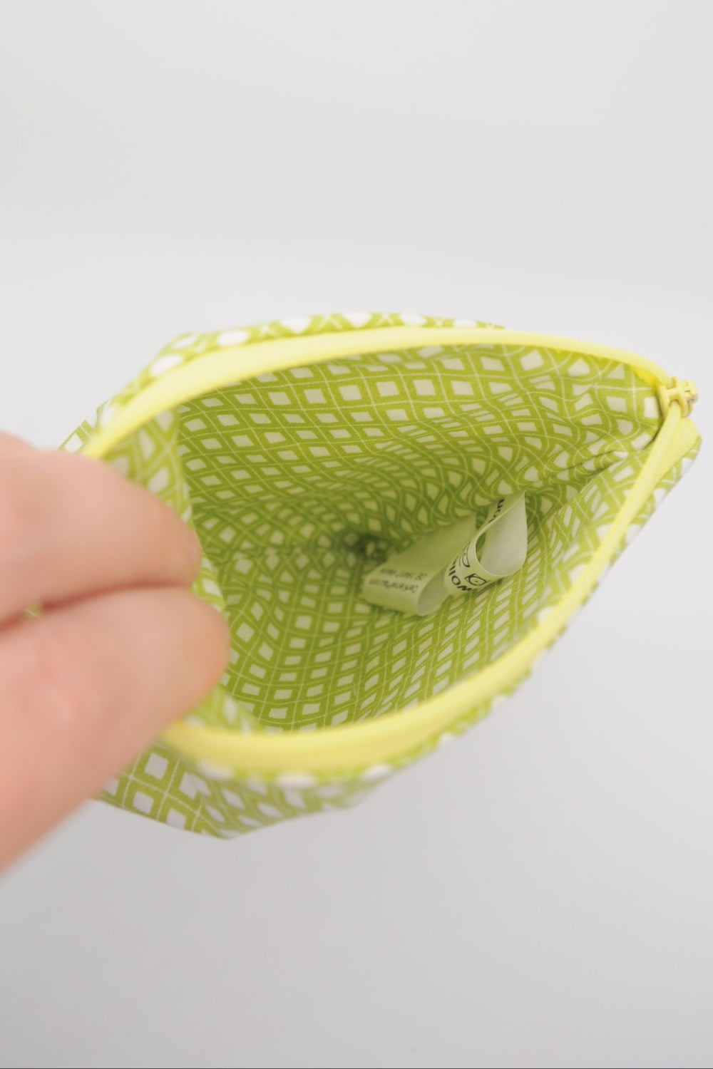 Kleine Kosmetiktasche aus Baumwolle mit Reißverschluss