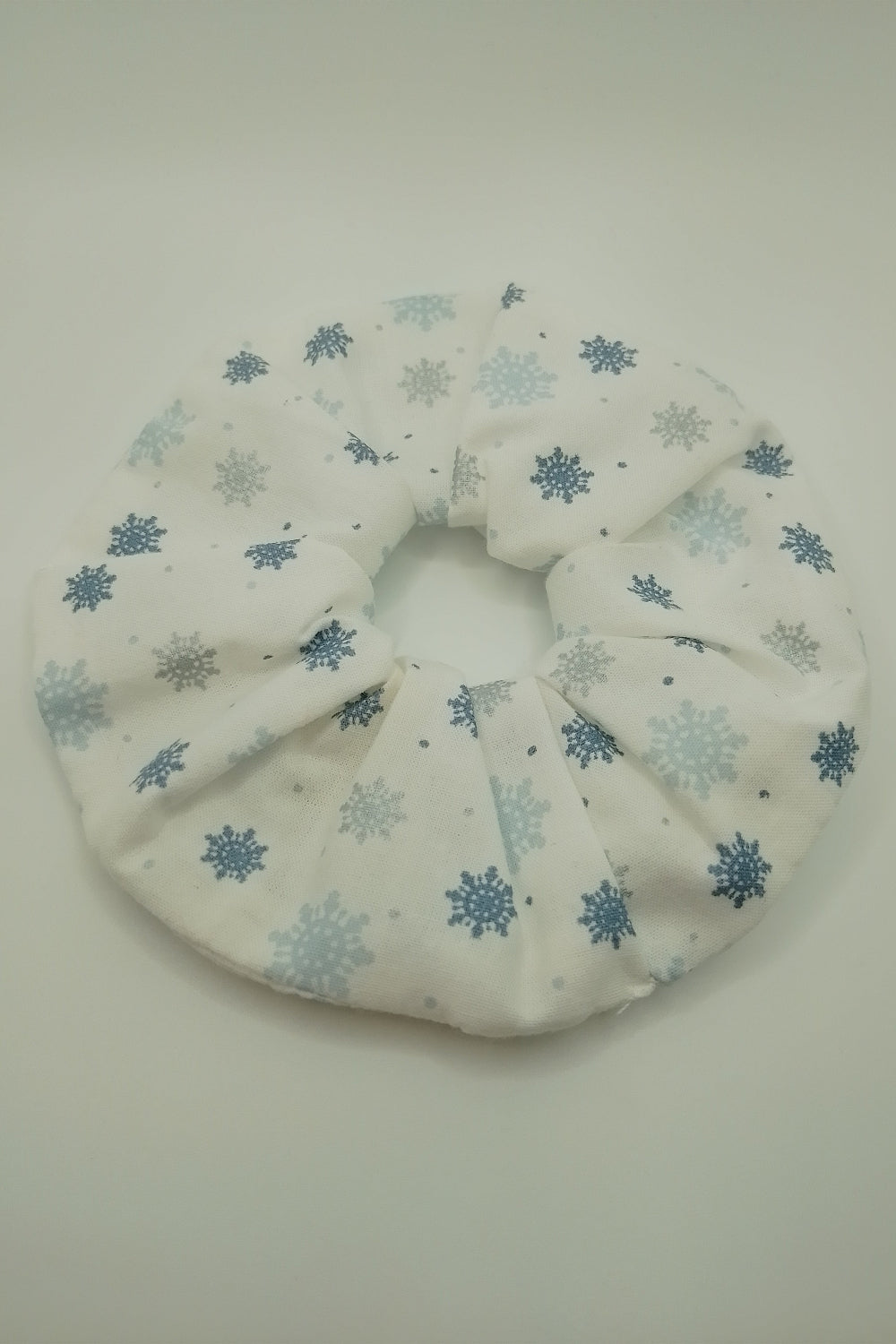 Scrunchies - Schneeflocken in Blau