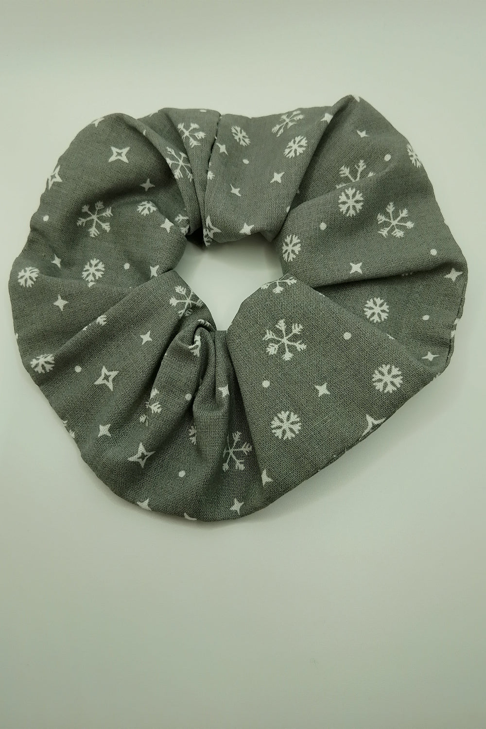 Scrunchies - Schneeflocken in Grau