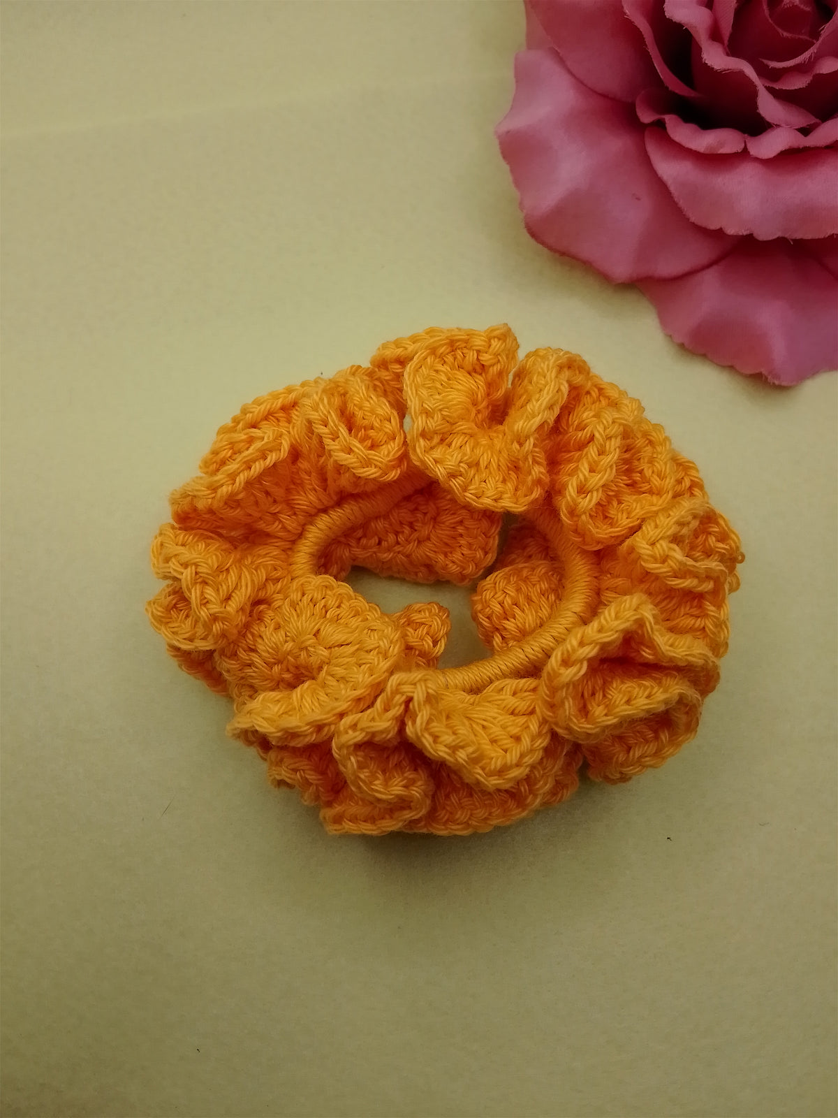 Large Ruffle - gehäkelte Scrunchie - Gelb