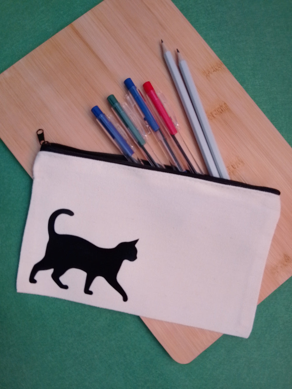 Tierische Federmäppchen